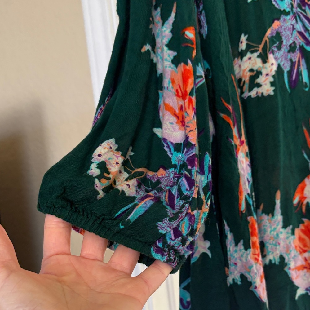 World market Floral Women's Top - Green - Picture 5 of 8